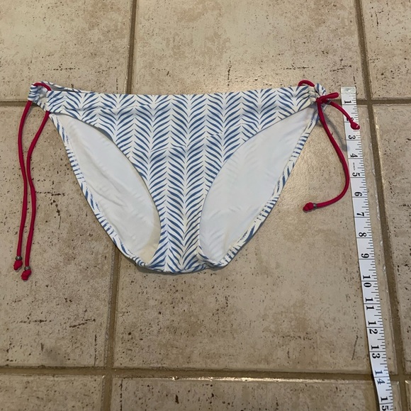 💛 American Eagle Outfitters Blue & White Patterned Tie Side Bikini Bottoms-XL - Picture 6 of 6